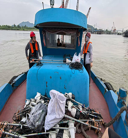 雙節(jié)“不打烊”！ 江海物流事業(yè)部現(xiàn)場業(yè)務(wù)員用堅(jiān)守筑牢煤炭保供生命線